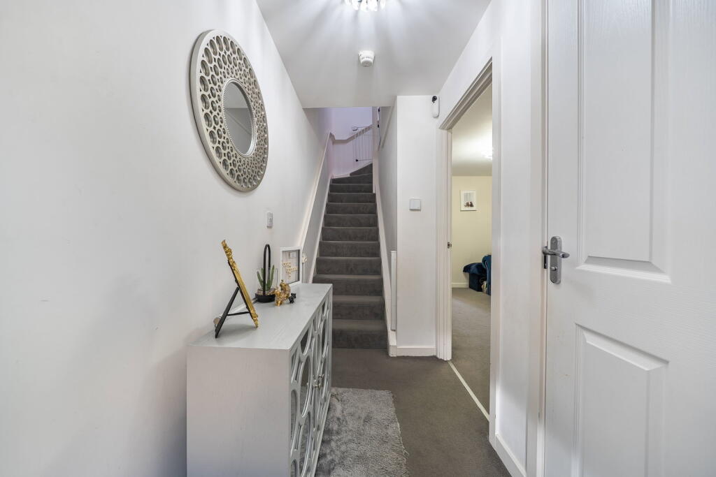 House in Romford - View 5