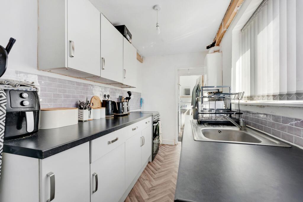 House in Widnes, Simm's Cross - View 4