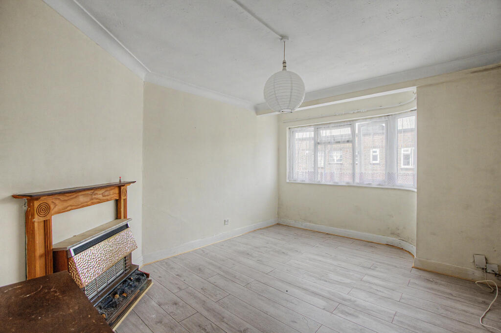 Apartment in London - View 5