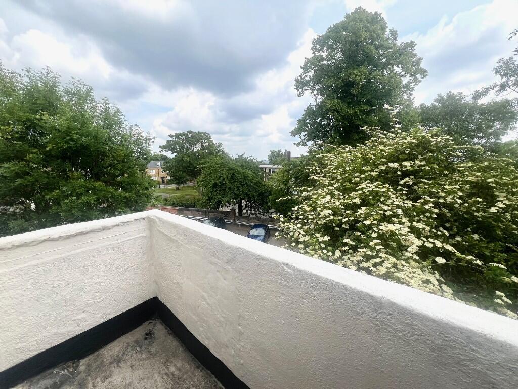 Apartment in London, Winchmore Hill, Palmers Green - View 4