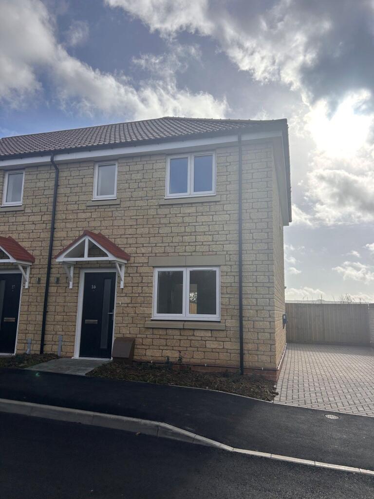Main image of property: 16 Spackman Drive, SN11 8RW