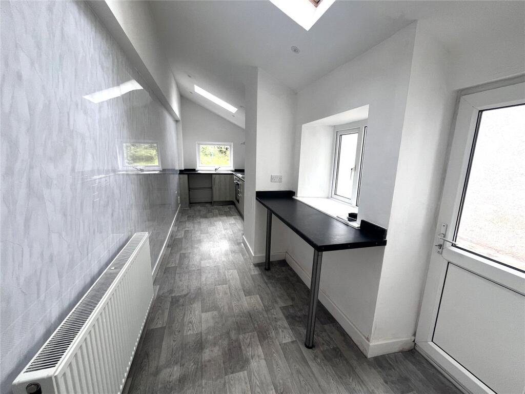 House in Pembroke Dock, Pennar - View 3