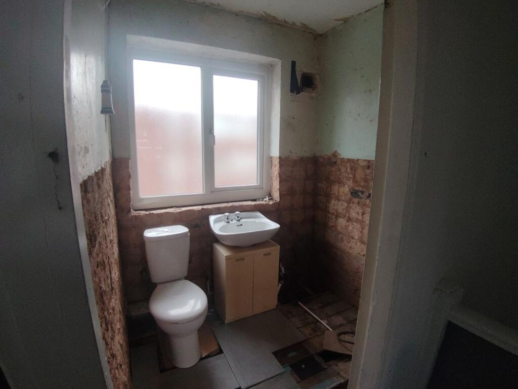 Apartment in Birmingham, West Midlands - View 3