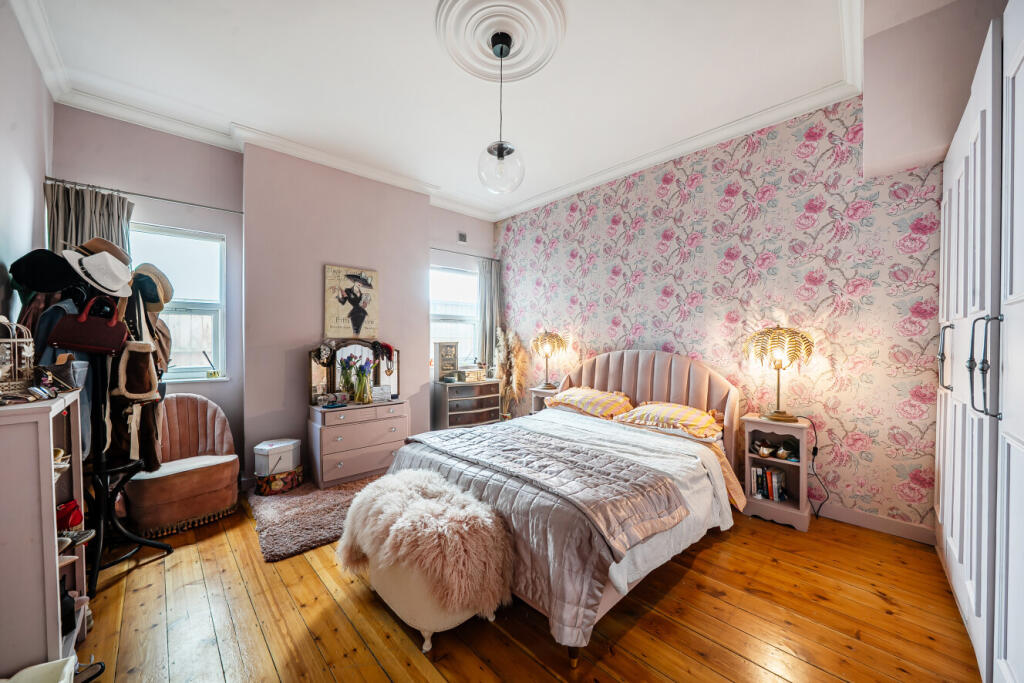 Apartment in London - View 4