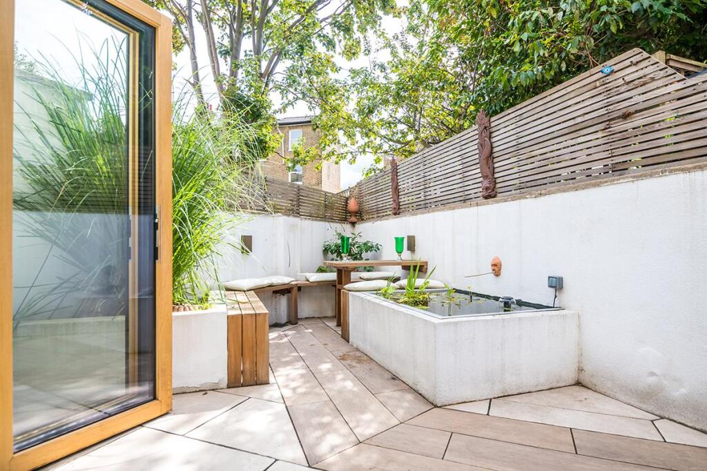 House in London, Myatt's Fields, Loughborough Junction - View 5