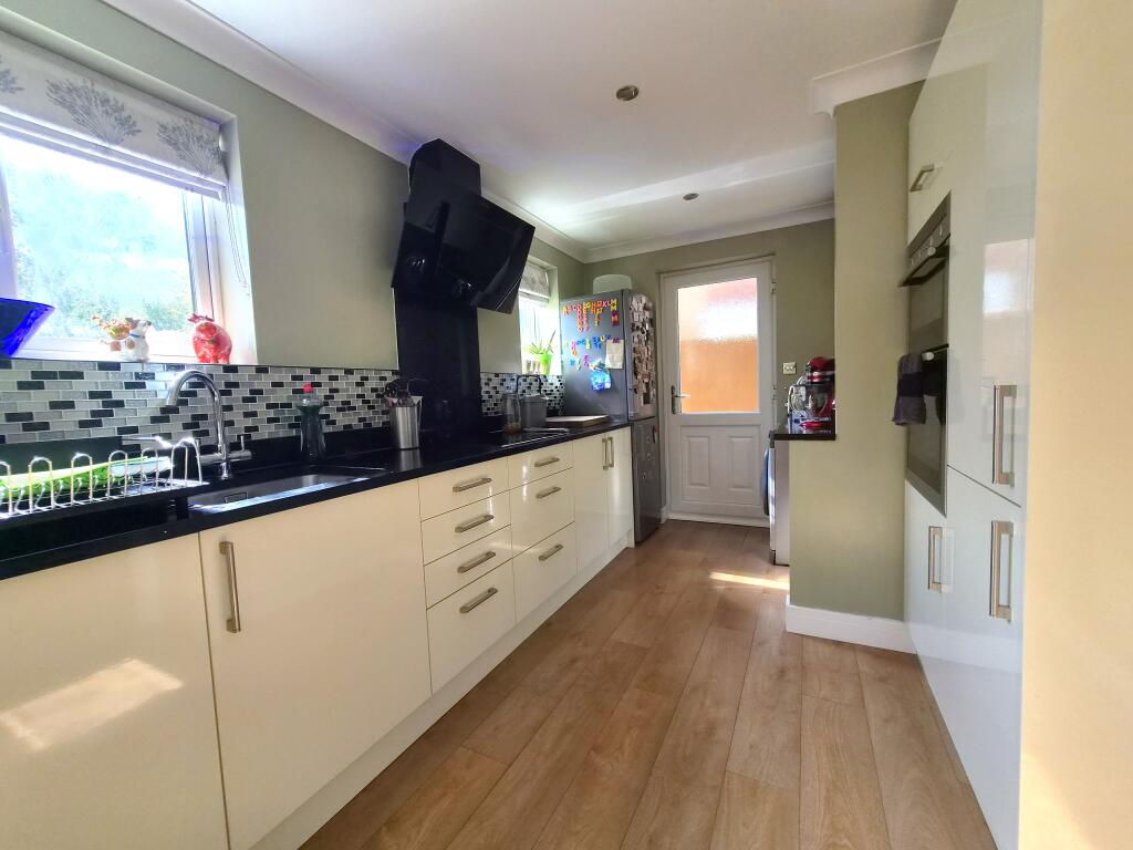 House in Southampton - More