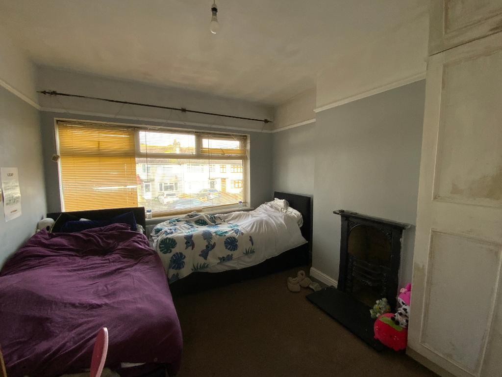 House in Romford - More