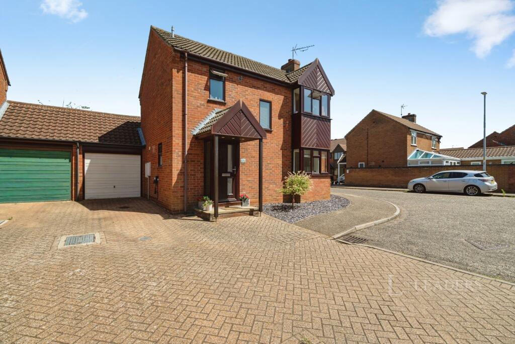 Main image of property: Manor Chase, Taverham, Norwich, NR8