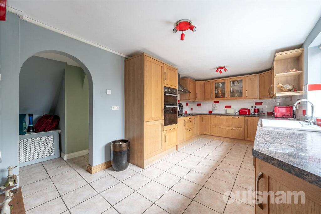 Lofthouse Crescent, Northfield, Birmingham, B31 photo 4