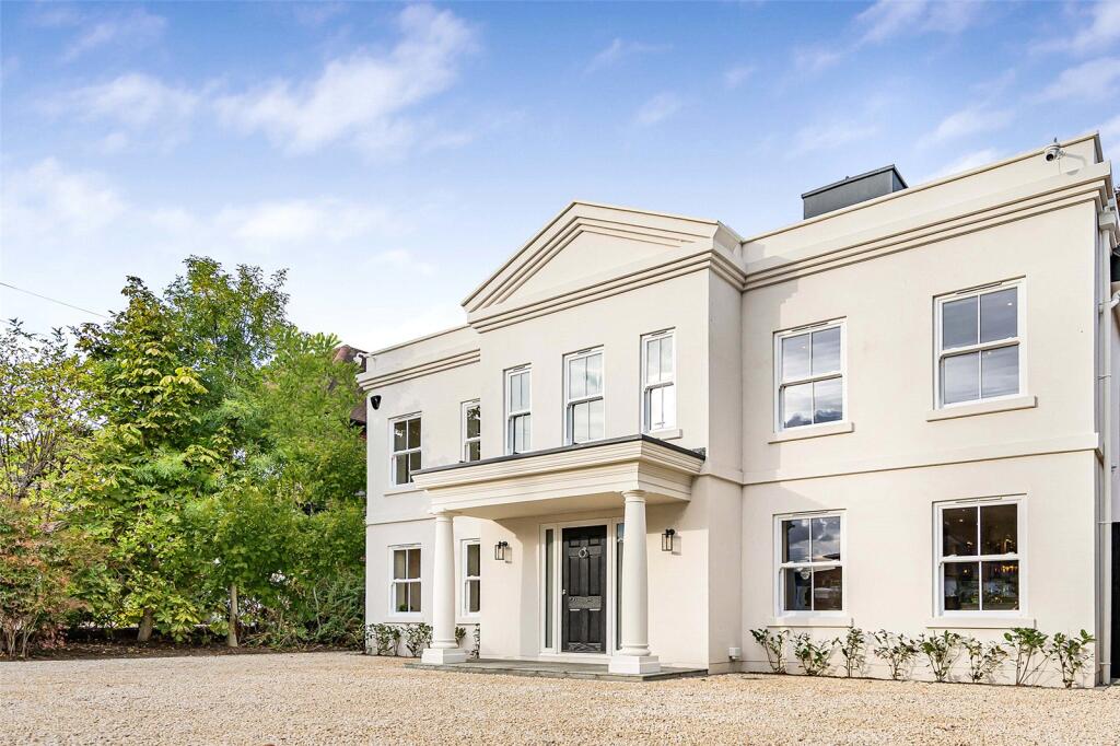6-bed detached on Mymms Drive, Brookmans Park, Hertfordshire, AL9, £3,750,000