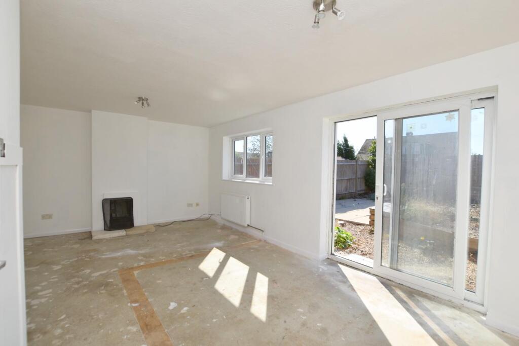 House in Tonbridge - More