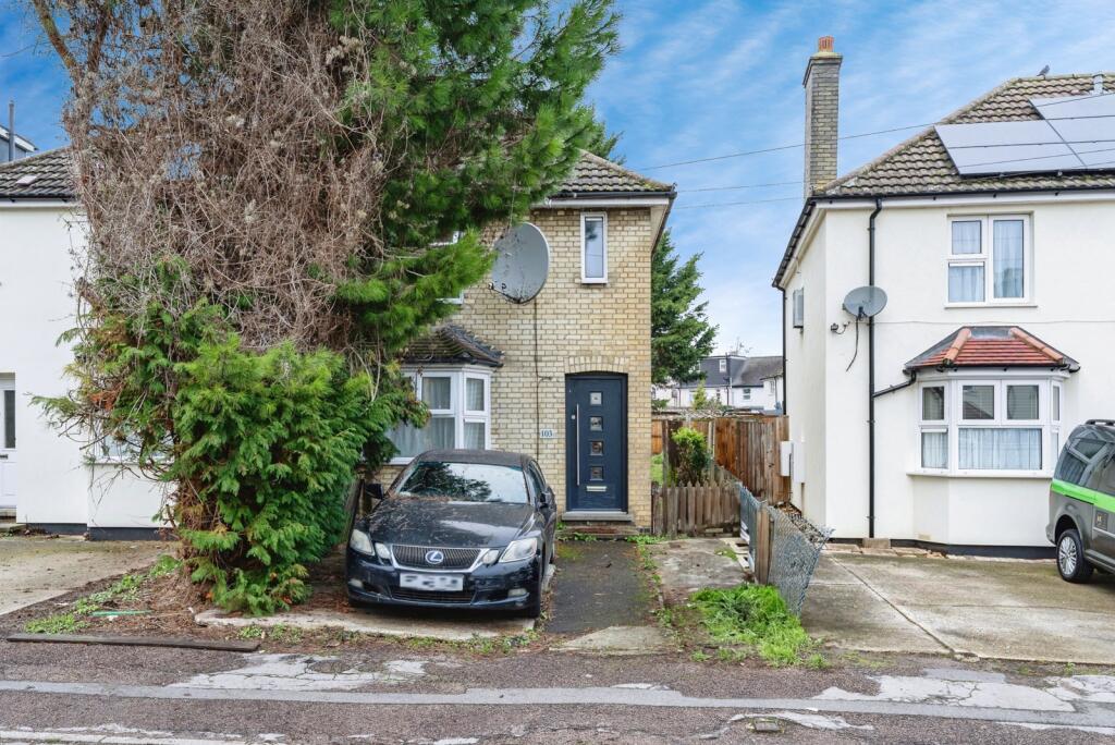 Main image of property: Garden Walk, Cambridge, Cambridgeshire, CB4