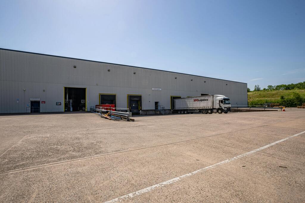 404-stonebridge-47 KATO.jpg