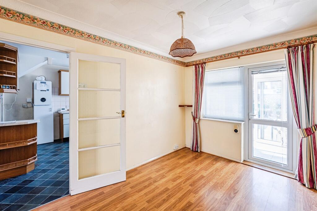 House in Eastbourne, East Sussex - View 5