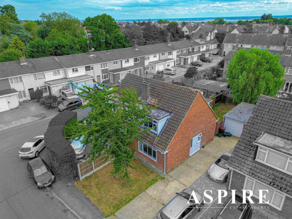 3-bed semi-detached on Nicholson Crescent, Benfleet, £375,000