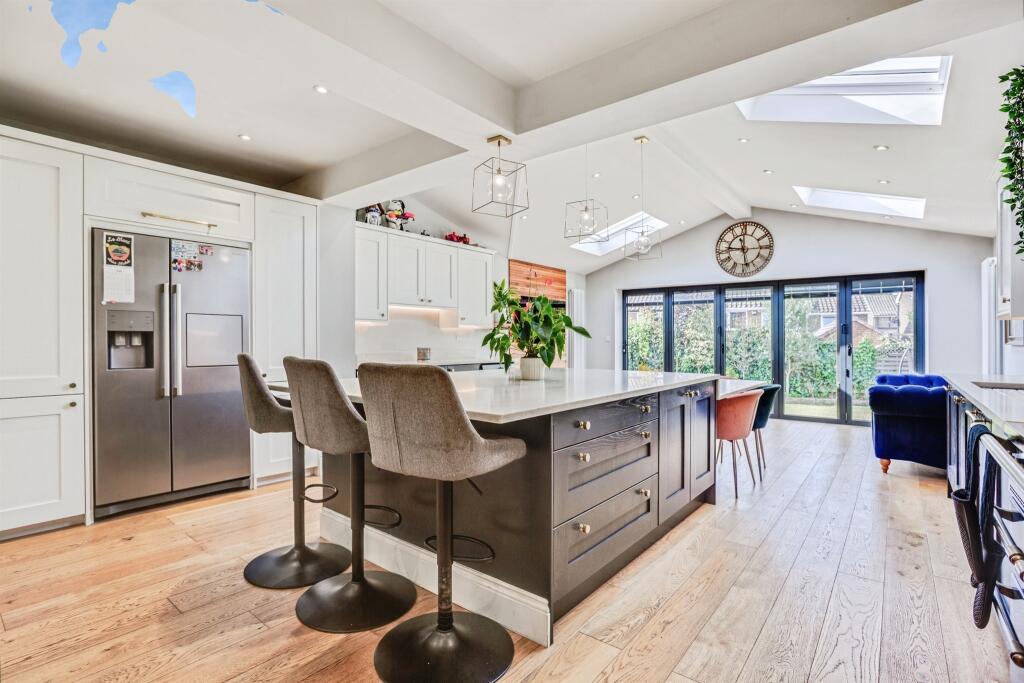 House in Wakefield, West Yorkshire - View 2