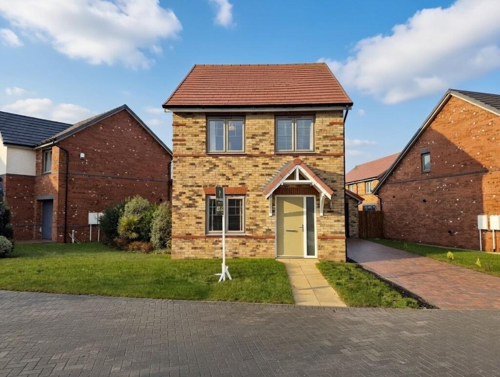 3-bed detached on Acorn Drive, Cygnet Park, Killingworth, £295,000