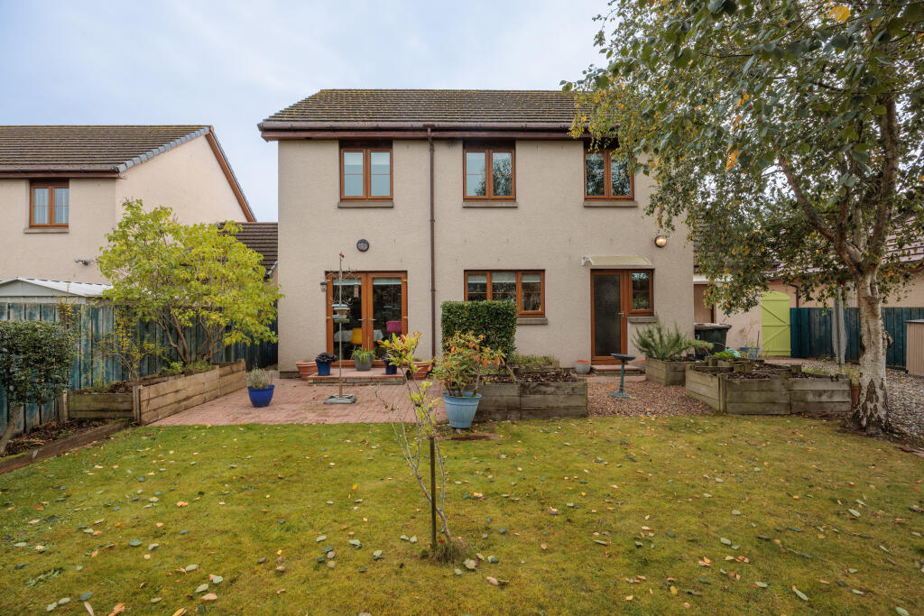 House in Perth - View 4