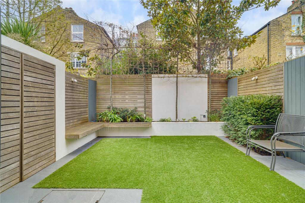 House in London - View 4