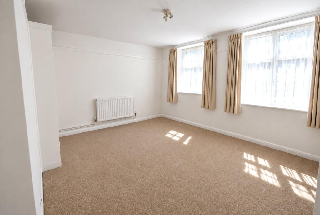 Apartment in Guildford - More