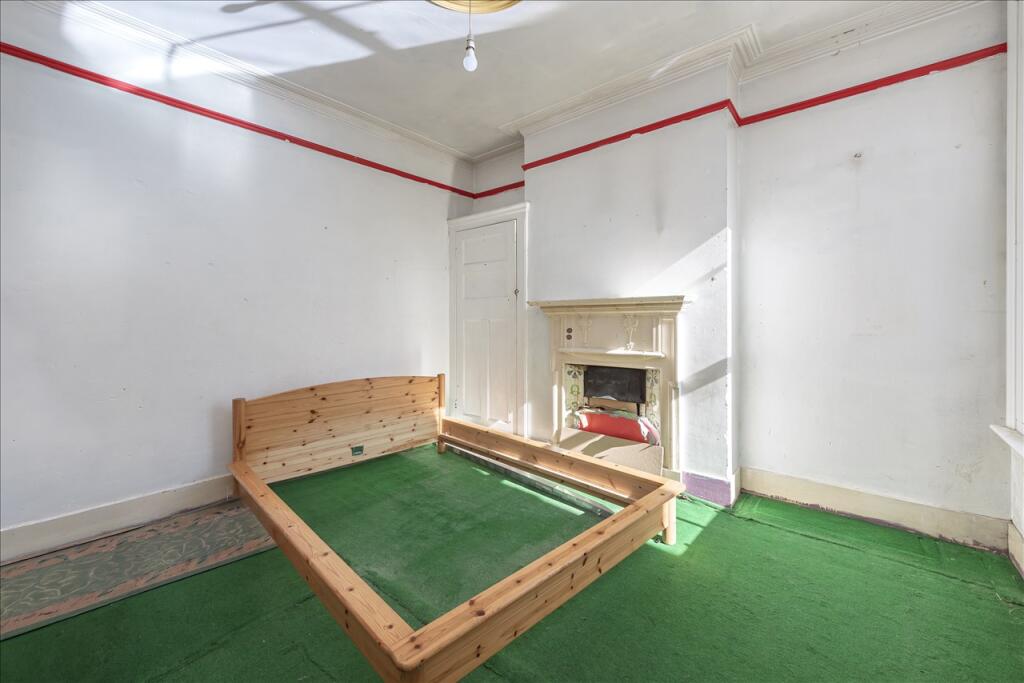 Apartment in London, Silchester Estate, North Kensington - View 5
