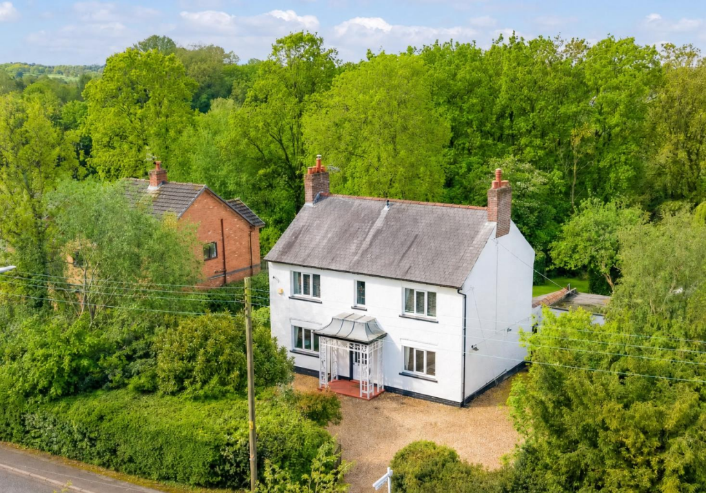 Main image of property: Ty Gwyn, 40 West Road, Weaverham