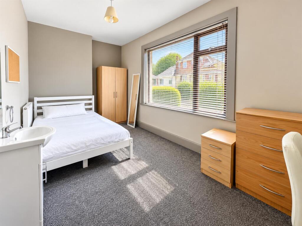 4 bedroom house for rent