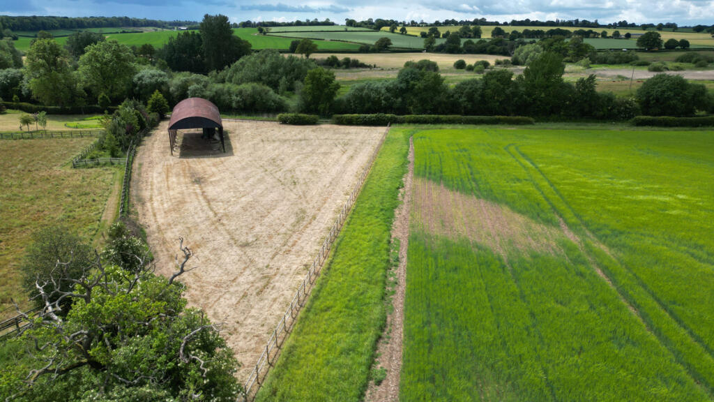 Redbourn Road, St Albans, AL3 6 - View 4