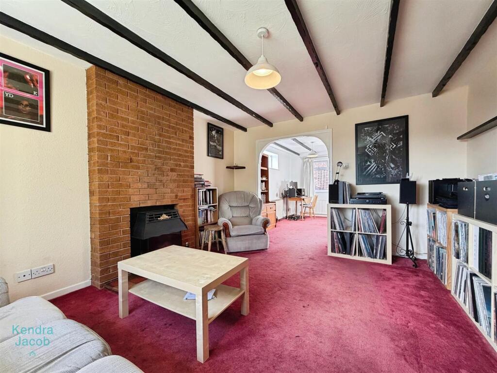 Southfields Rise, North Leverton, Retford photo 4