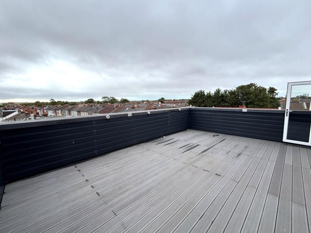 Apartment in Portsmouth - View 2