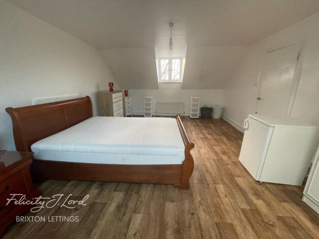 Main image of property: Moorland Road, London