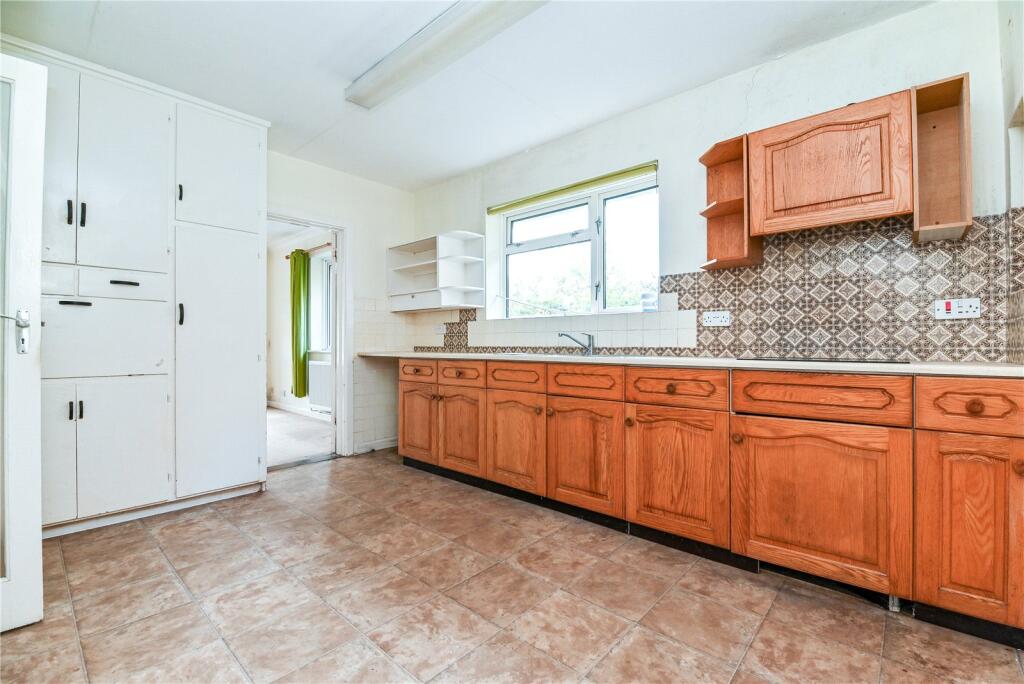 House in New Forest, Old Milton, New Milton - View 2