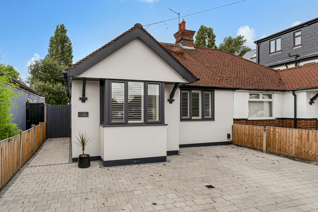 Feltham Hill Road, Ashford photo 3