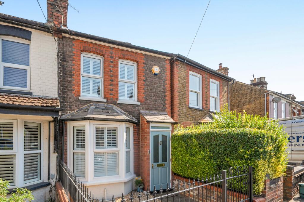 2-bed semi-detached on Weymouth Street, Hemel Hempstead, HP3, £400,000