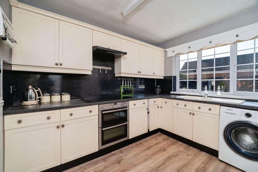 House in Doncaster - View 5