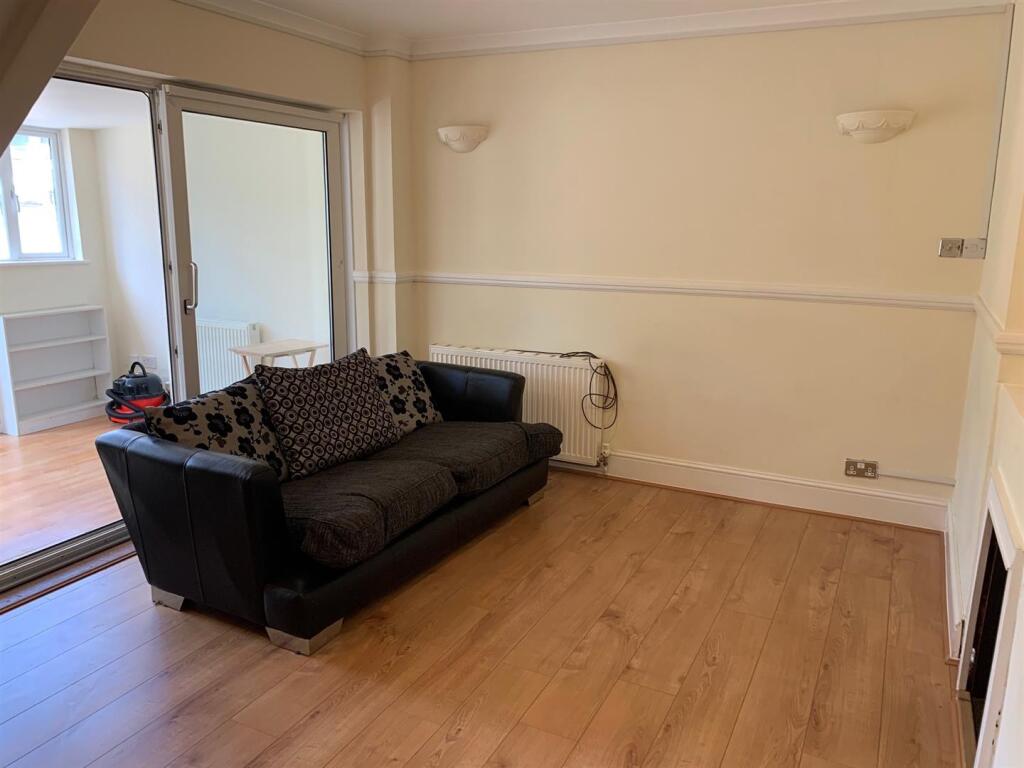 Additional image 4 of Travellers Lane, Hatfield