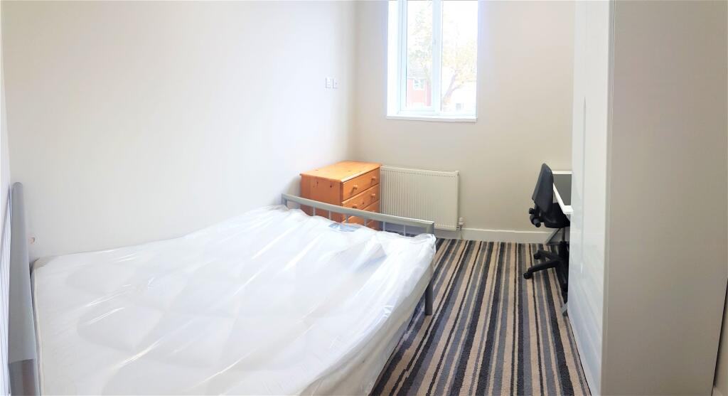 Apartment in Manchester, Ladybarn, Fallowfield - More