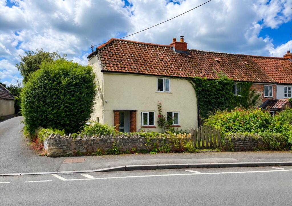 Main image of property: High Street, Chapmanslade