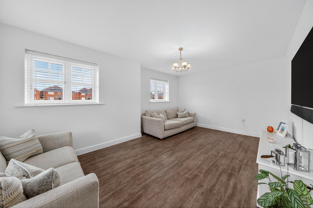 Oatlands Drive, Bedford, MK45 photo 3