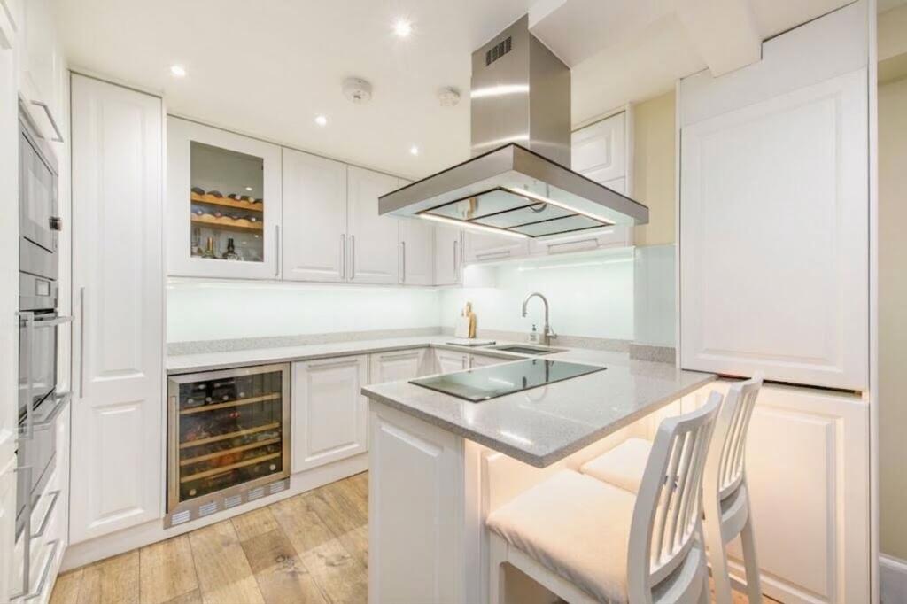 Apartment in London - View 5