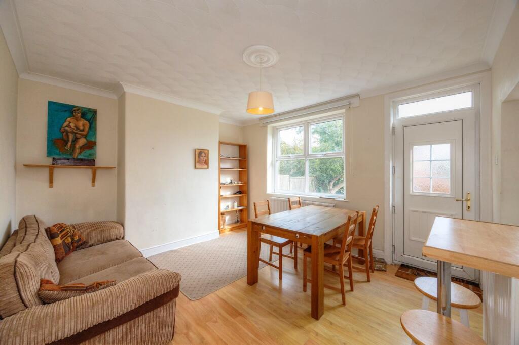 House in Barnsley, Royston - View 4