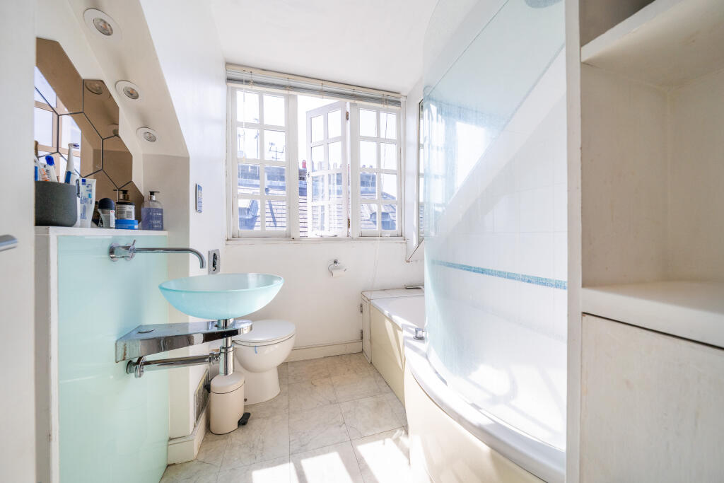 Apartment in London, Lot's Village, Earl's Court - View 5