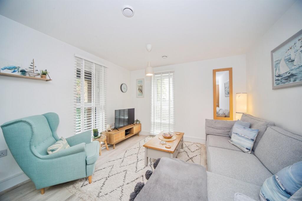 Apartment in Southampton - View 4