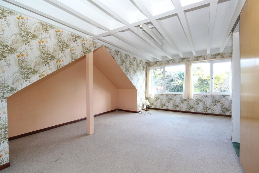 House in Shipham, Rowberrow - More