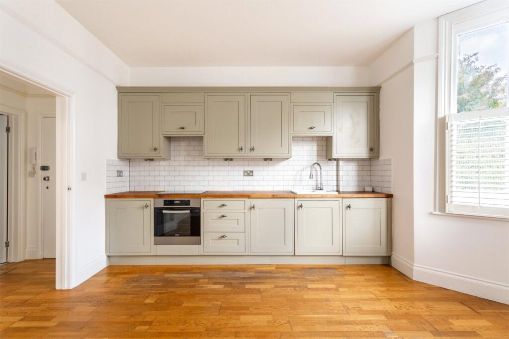 Apartment in Brighton - View 4