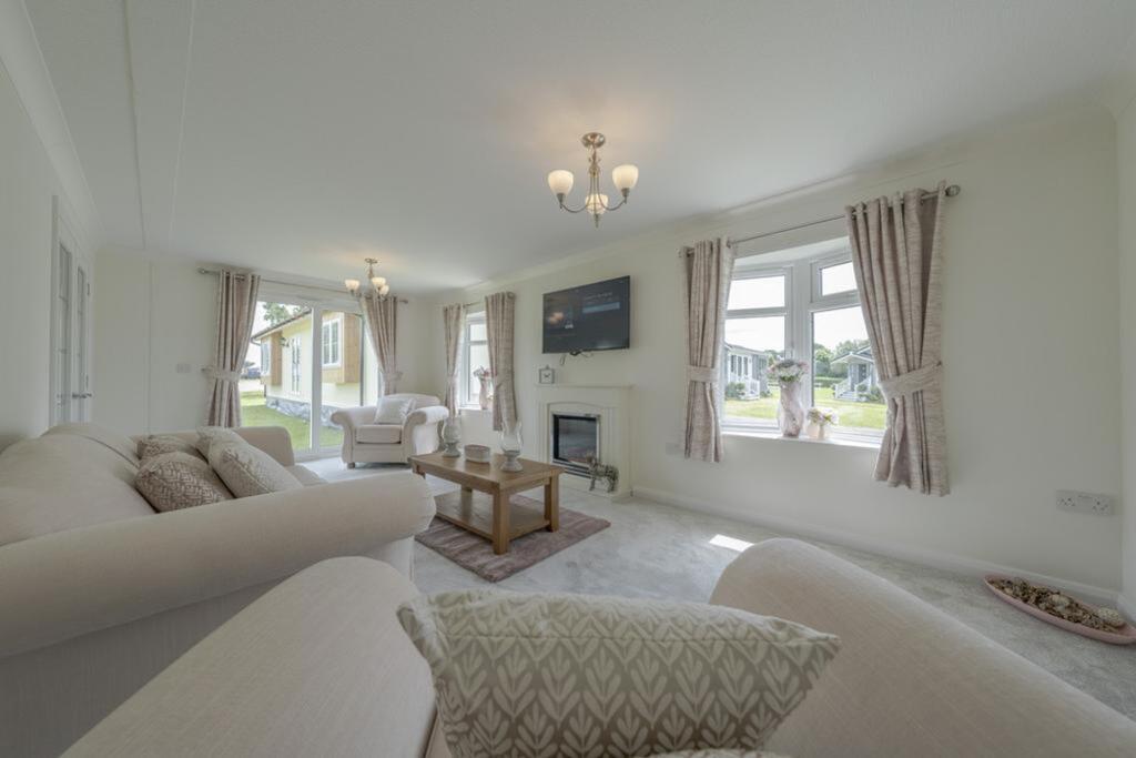 The Beeches, Pine View Park, MK45 photo 3