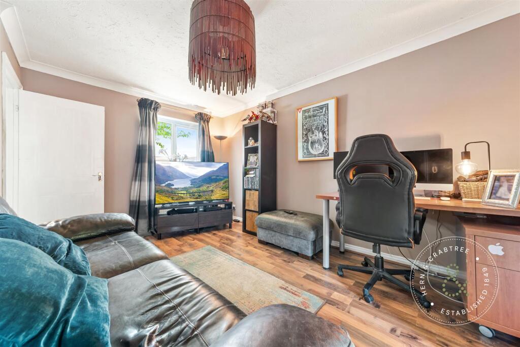 House in Cardiff, St Mellons, Trowbridge - View 3