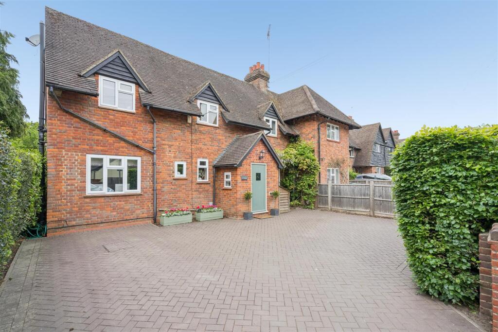 Main image of property: Sunshine Cottages, Chenies Road, Chorleywood