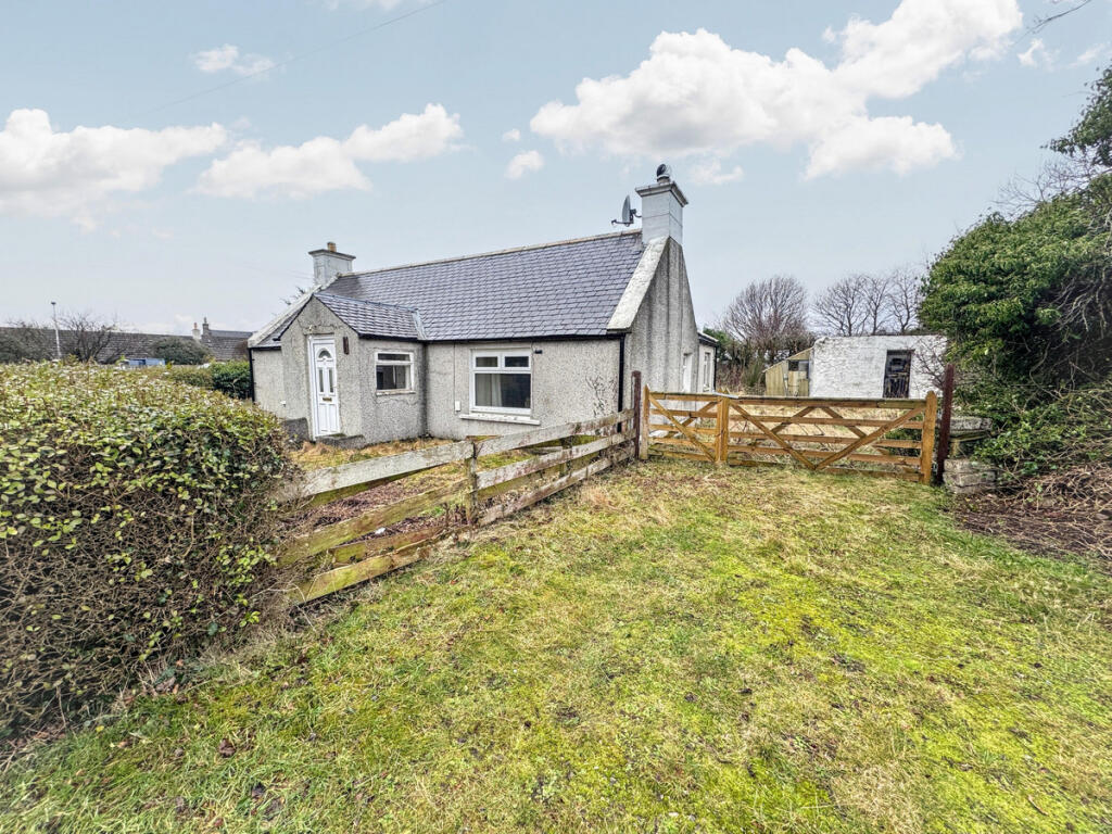 3-bed detached on 18 Robertson Way, Nether Dallachy IV32 7PZ, £170,000