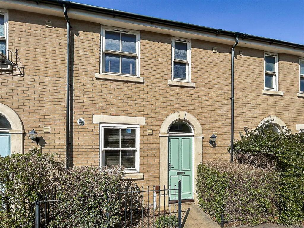 Main image of property: New Street, Cambridge